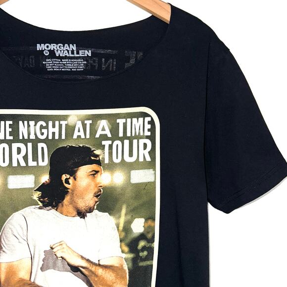 Morgan Wallen One Night At A Time World Tour T-Shirt Size Medium *Altered* - Picture 2 of 9